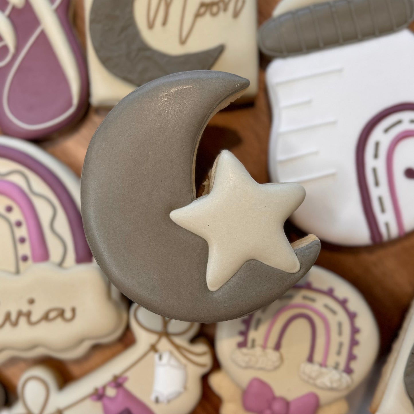 Rainbow/Over The Moon (10 cookies)